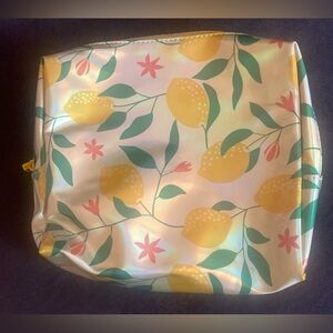 Fresh face lemon print cosmetic bag